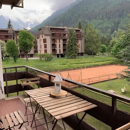 Snow Peak Apartment