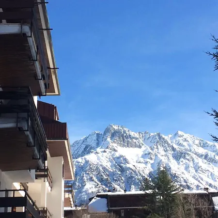 Snow Peak Apartment